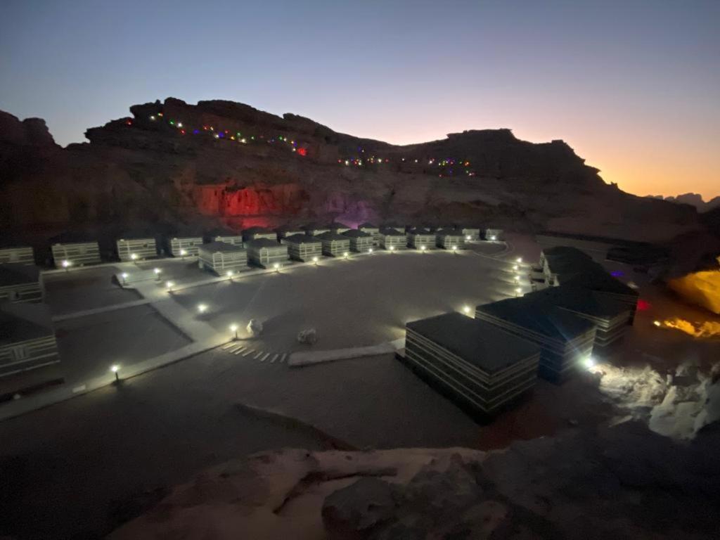 Space Village Luxury Camp Wadi Rum Extérieur photo