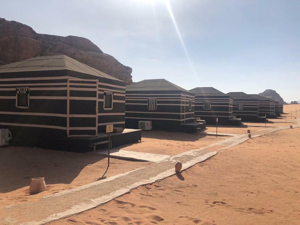 Space Village Luxury Camp Wadi Rum Extérieur photo
